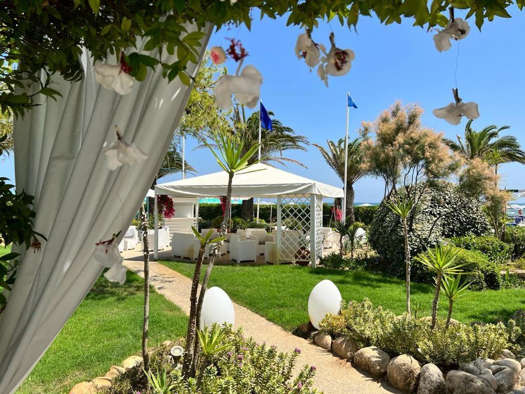 Hotel Parco Delle Rose Силви Марина Екстериор снимка